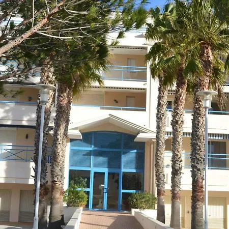 T2 Cosy Avec Piscine, Terrasse, Parking Securise Proche Et Commerces - - Fr-1-251-227 * Le Lavandou